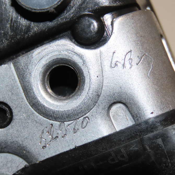 Serrure porte avg occasion  9844412280 7