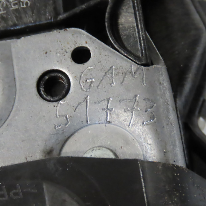 Serrure porte avg occasion  9844412280 7