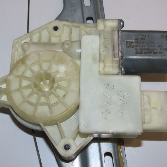 Mecanisme+moteur leve-glace ard occasion PEUGEOT 308 II 308 II Phase 1 2013-06-01->2017-08-31 1.2 130ch 9826080380 3