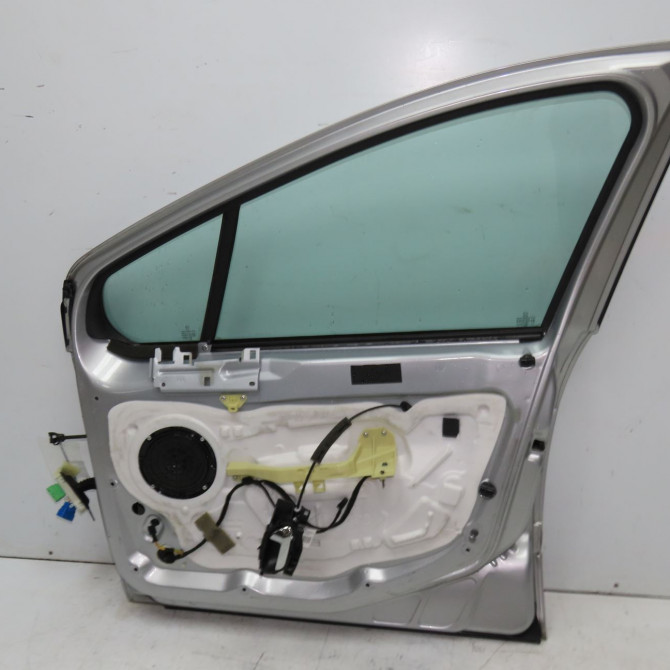 Porte avant droite occasion PEUGEOT 308 I Phase 1 04-1995->04-1999 1.6 e-HDi 112ch 9004CC 2