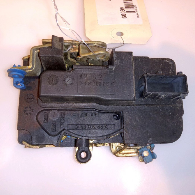 Serrure porte avg occasion PEUGEOT PARTNER I Phase 1 01-1997->12-2002 1.9 D 9135P1 2