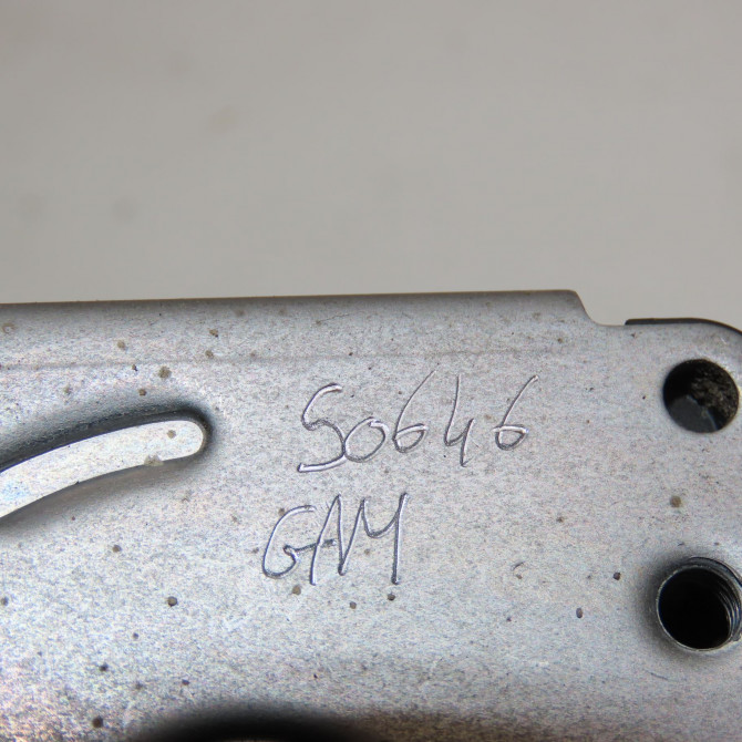 Serrure porte coulissante d occasion PEUGEOT BOXER III Phase 1 04-1995->04-1999 2.2 HDI 130ch 1633563680 5