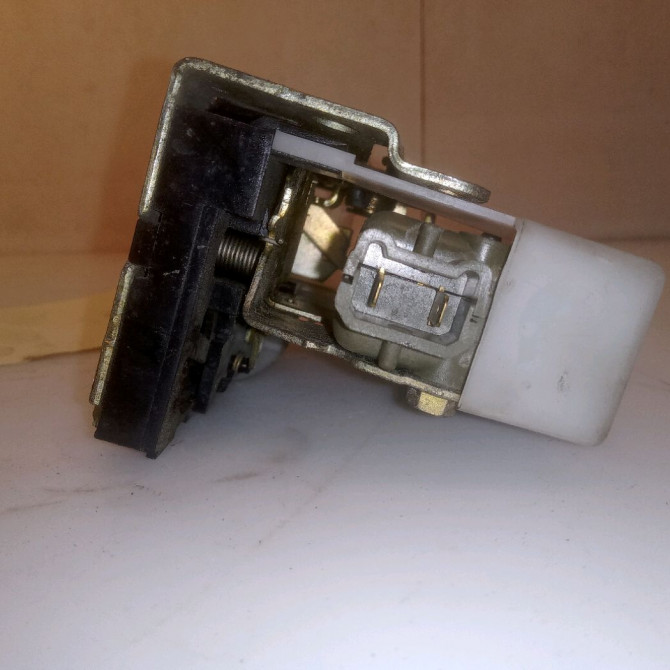 Serrure porte arg occasion RENAULT CLIO II Phase 1 03-1998->06-2001 1.9 D 7701469940 3