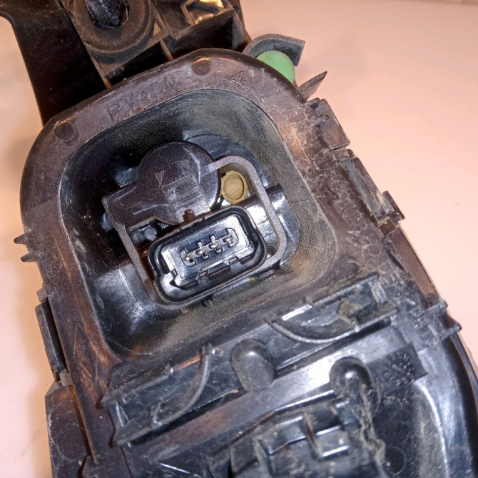 Feu arrière droit occasion RENAULT CLIO IV Phase 1 07-2012->... 1.5 DCI 90ch 265502631R 3