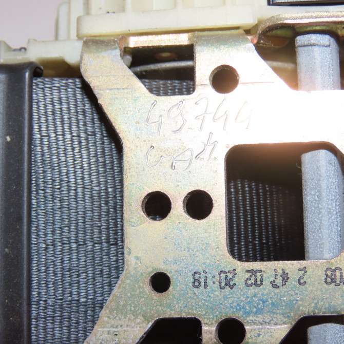 Ceinture avant droite occasion RENAULT CLIO II Phase 2 06-2001->07-2006 1.2i 75ch 7700436752 2