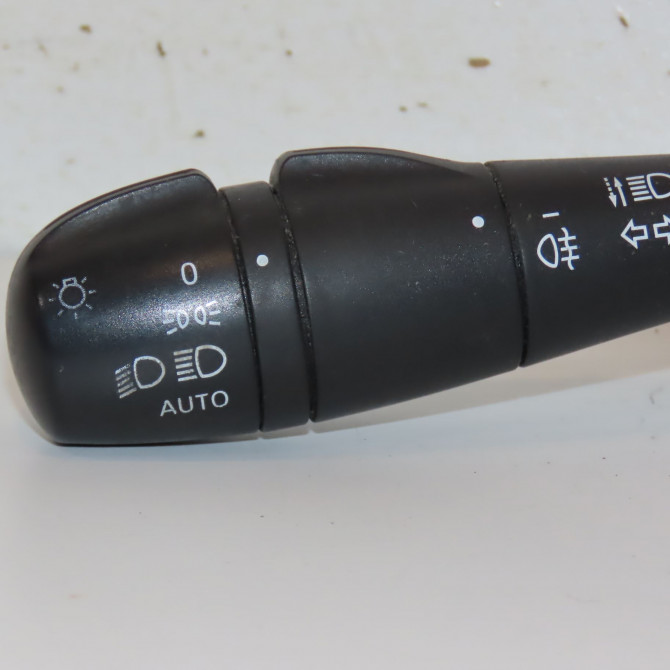 Commande clignotant occasion RENAULT CLIO IV Phase 1 07-2012->... 1.2 TCE 120ch 255405617R 2