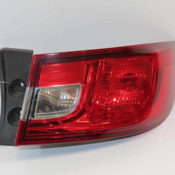 Feu arrière droit occasion RENAULT CLIO IV Phase 1 07-2012->... 1.5 DCI 75ch 265502631R 1