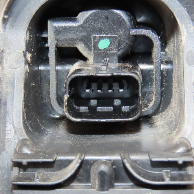 Feu arrière droit occasion RENAULT CLIO IV Phase 1 07-2012->... 1.5 DCI 75ch 265502631R 3