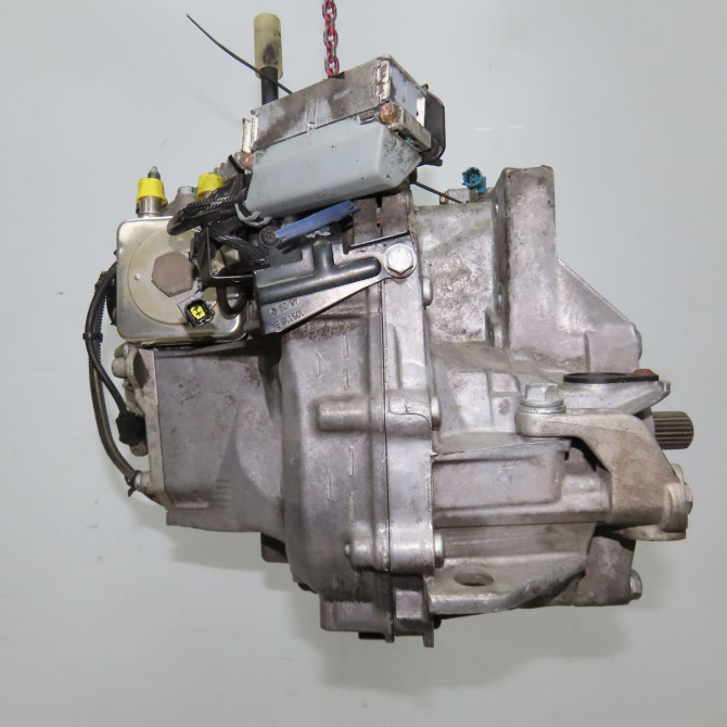 Boîte à vitesse automatique occasion RENAULT CLIO II Phase 2 06-2001->07-2006 1.4i 16v 8200447001 4