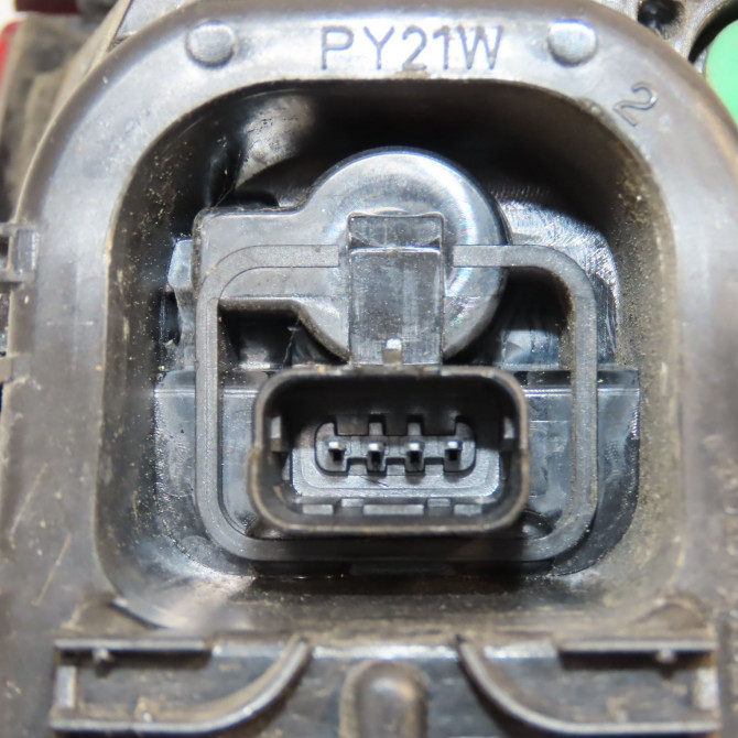 Feu arrière droit occasion RENAULT CLIO IV Phase 1 07-2012->... 1.2i 16v 75ch 265502631R 4