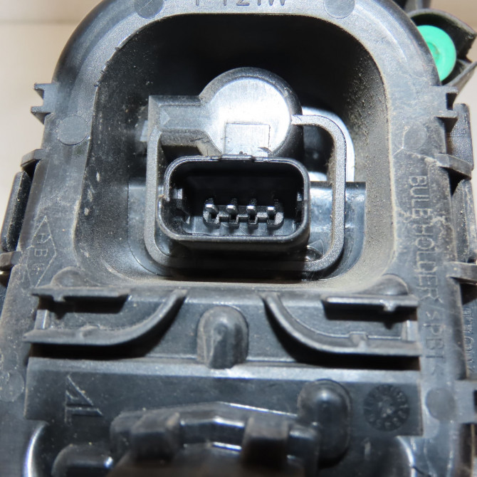 Feu arrière droit occasion RENAULT CLIO IV Phase 1 07-2012->... 1.5 DCI 75ch 265502631R 4