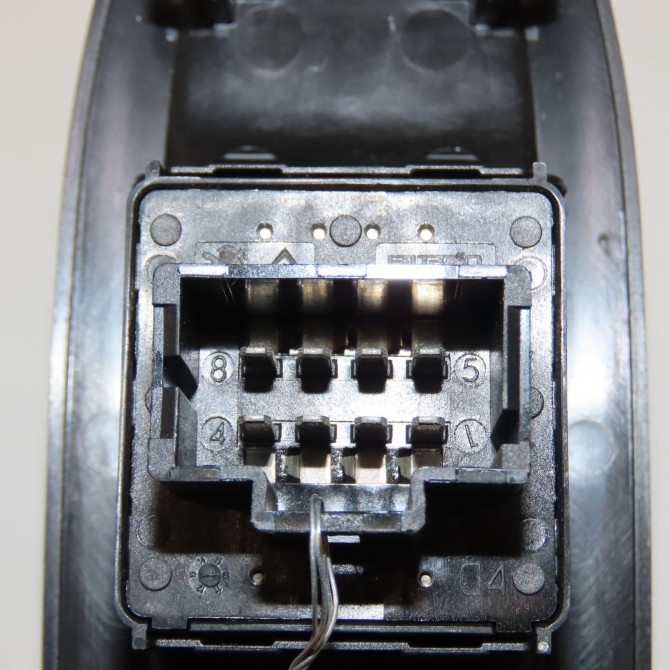 Commande lève-glace porte avant gauche occasion PEUGEOT 208 208 Phase 1 2012-03-01->2015-09-30 96749245ZD 3