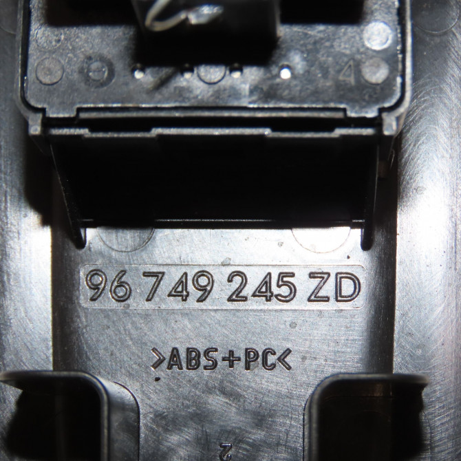 Commande lève-glace porte avant gauche occasion PEUGEOT 208 208 Phase 1 2012-03-01->2015-09-30 96749245ZD 4