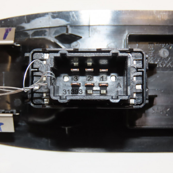 Commande lève-glace porte avant droite occasion PEUGEOT 208 208 Phase 1 2012-03-01->2015-09-30 96749628ZD 3