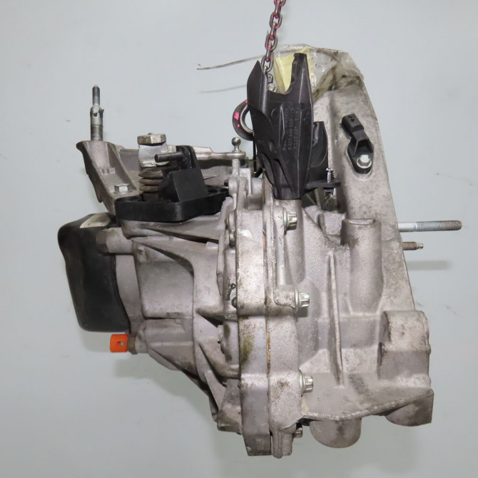 Boîte à vitesse mecanique occasion RENAULT CLIO III Phase 2 03-2009->12-2014 1.5 DCI 75ch 8201115695 2