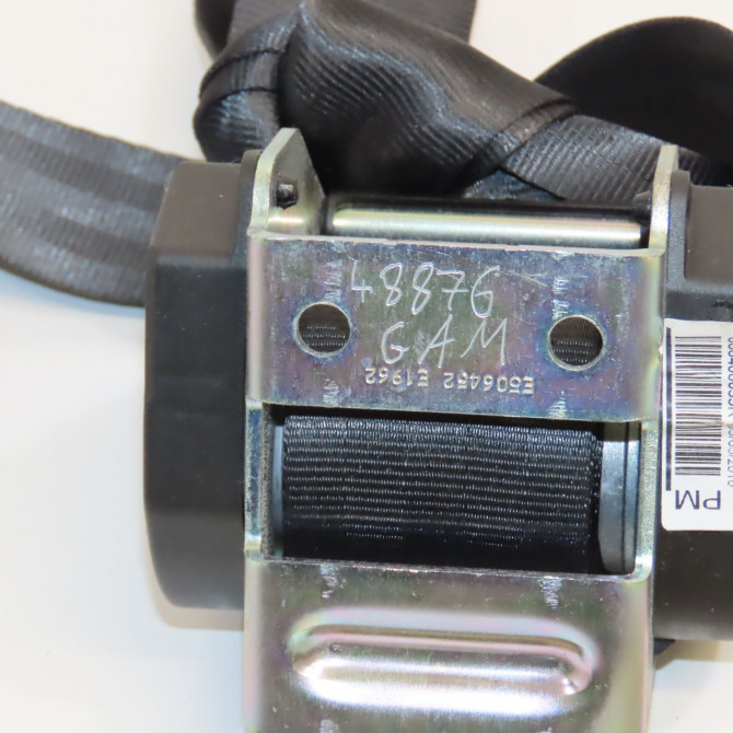 Ceinture arrière droite occasion RENAULT MEGANE III Phase 1 11-2008->01-2012 1.6i 16v 110ch 888407597R 2