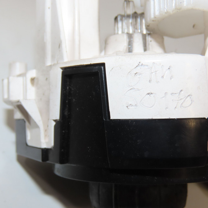 Commande de chauffage occasion RENAULT CLIO IV Phase 2 08-2016->... 1.5 DCI 90ch 275100638R 3