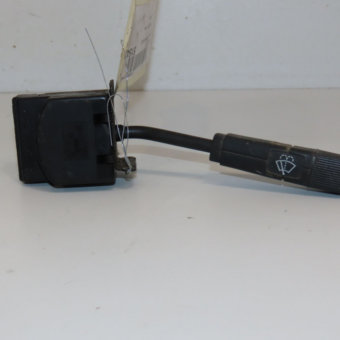 Commande essuie glace occasion RENAULT EXPRESS Phase 1 11-1985->09-1994 1.1i 8v 45ch 7701349417 1