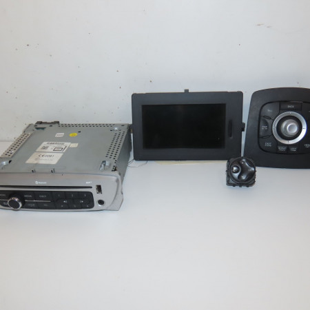 Autoradio occasion RENAULT SCENIC III Phase 2 12-2011->03-2013 1.5 DCI 110ch 281153992R