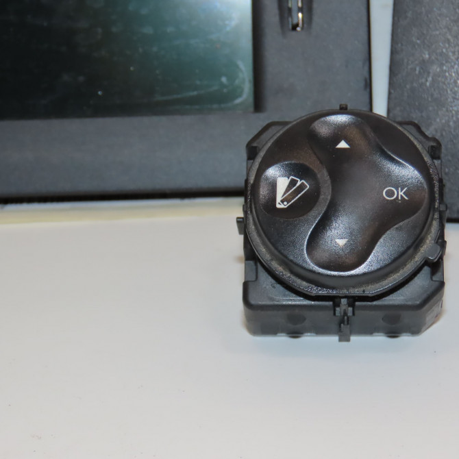 Autoradio occasion RENAULT SCENIC III Phase 2 12-2011->03-2013 1.5 DCI 110ch 281153992R 5