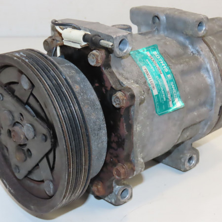 Compresseur air conditionne occasion RENAULT LAGUNA I Phase 2 04-1998->11-2000 1.6 16v 7700111036