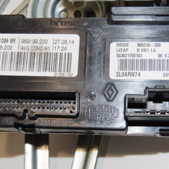 Mecanisme+moteur leve-glace avg occasion RENAULT MEGANE III Phase 3 10-2013->... 1.5 DCI 95ch 807216718R 4