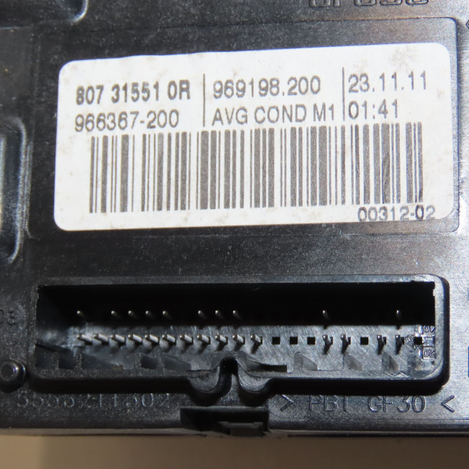 Mecanisme+moteur leve-glace avg occasion  807216718R 3