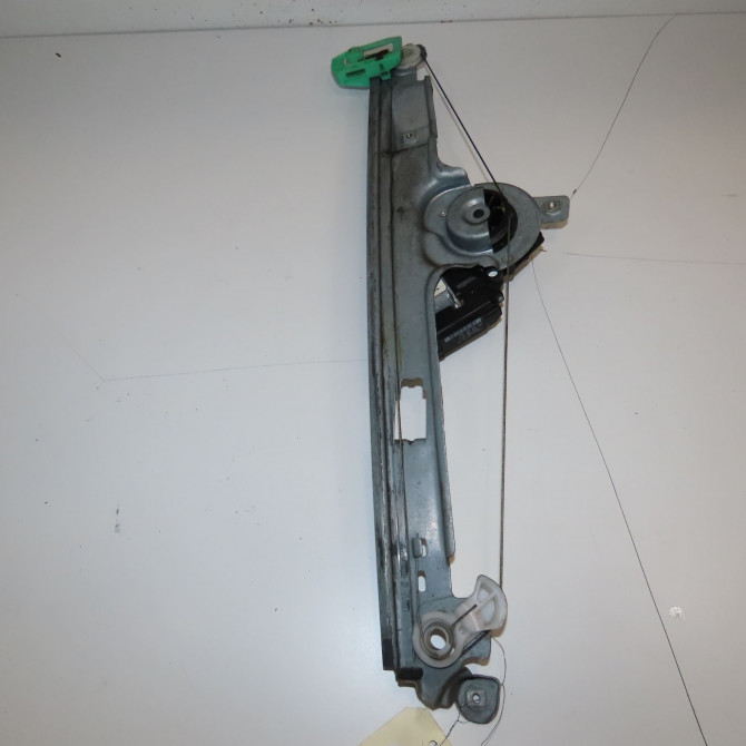 Mecanisme + moteur lève-glace avant droit occasion RENAULT SCENIC II Phase 2 09-2006->04-2009 1.5 DCI 105ch 8201010936 1