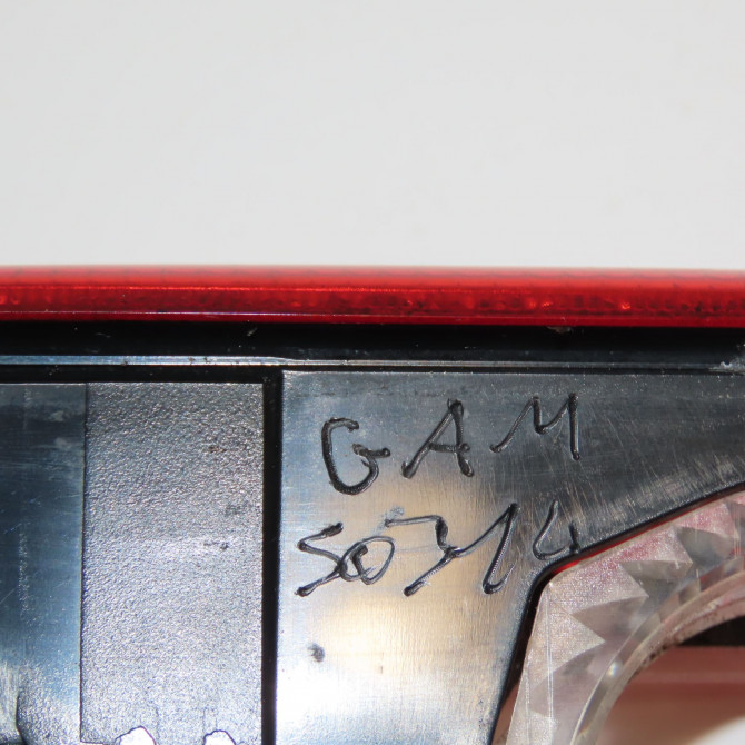 Feux stop supplementaire occasion RENAULT SCENIC I Phase 2 08-1999->06-2003 2.0i 140ch 8200027455 3