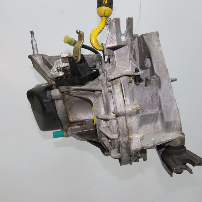 Boîte à vitesse mecanique occasion RENAULT SCENIC II Phase 1 03-2004->09-2006 1.6i 16v 7701723238 4