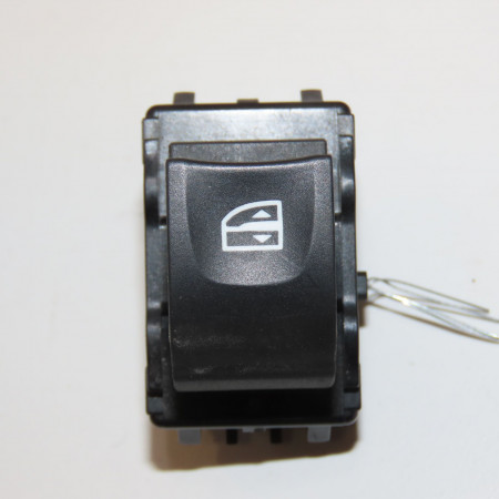 Commande lève-glace porte avant droite occasion RENAULT SCENIC III Phase 1 04-2009->11-2011 1.9 DCI 130ch 809607841R