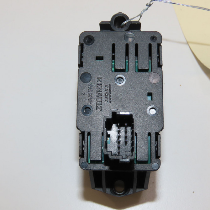 Interrupteur commande de frein a main occasion RENAULT SCENIC III Phase 1 04-2009->11-2011 1.9 DCI 130ch 2