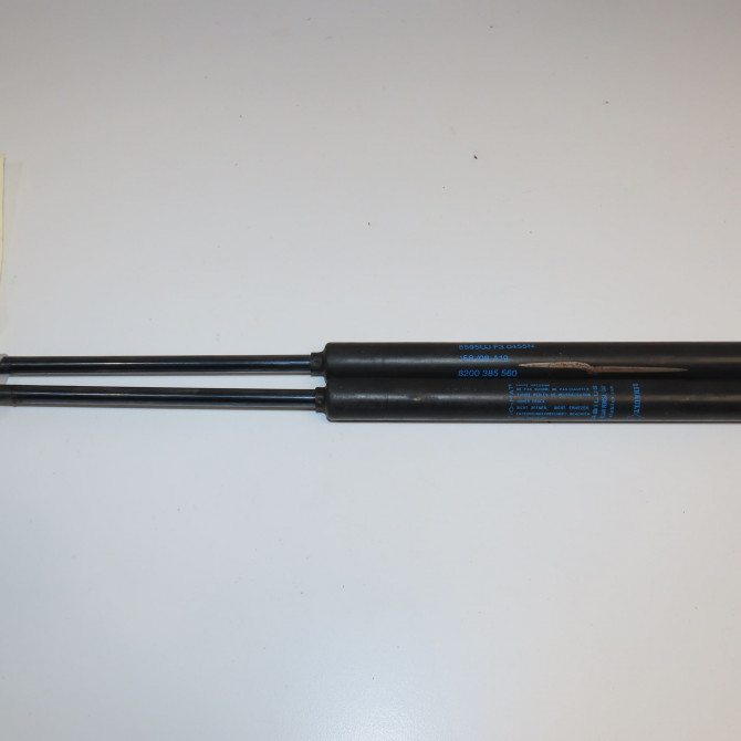 Verin droit hayon occasion RENAULT TWINGO II Phase 1 06-2007->11-2011 1.2i 60ch 8200385560 1