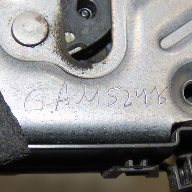 Serrure porte arg occasion RENAULT TWINGO III Phase 1 06-2014->... 1.0i 70ch 825033289R 7