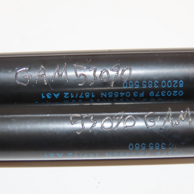 Verin droit hayon occasion RENAULT TWINGO II Phase 2 12-2011->12-2014 8200385560 3