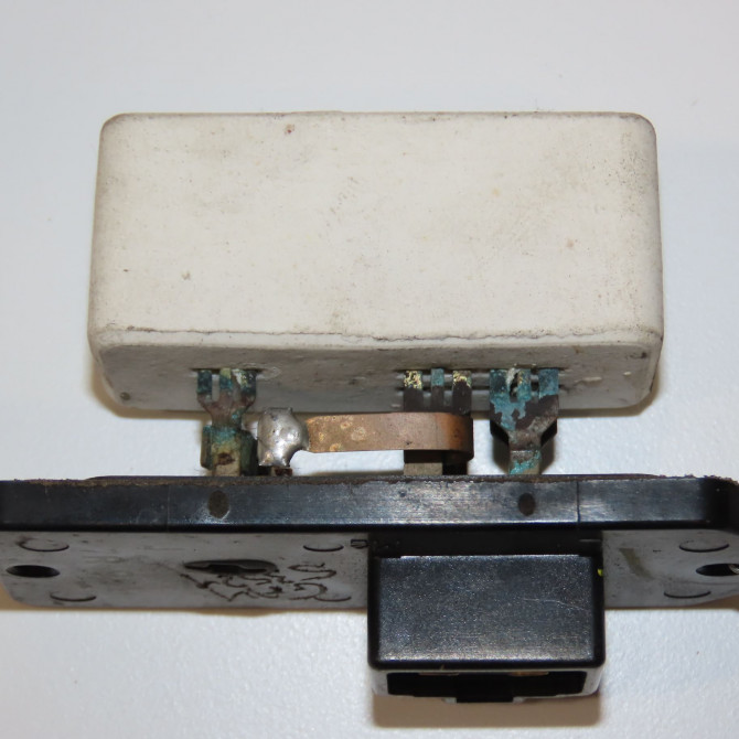 Resistance de chauffage occasion TOYOTA RAV4 I Phase 1 04-1995->04-1999 2.0 GX 129ch 8713842010 2