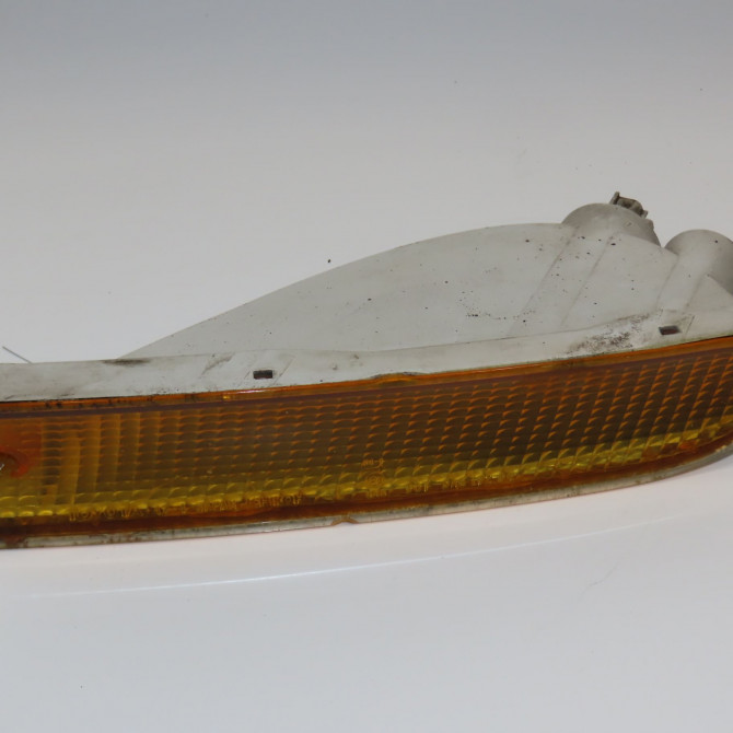 Clignotant gauche occasion TOYOTA RAV4 I Phase 1 04-1995->04-1999 2.0 GX 129ch 8152042010 1