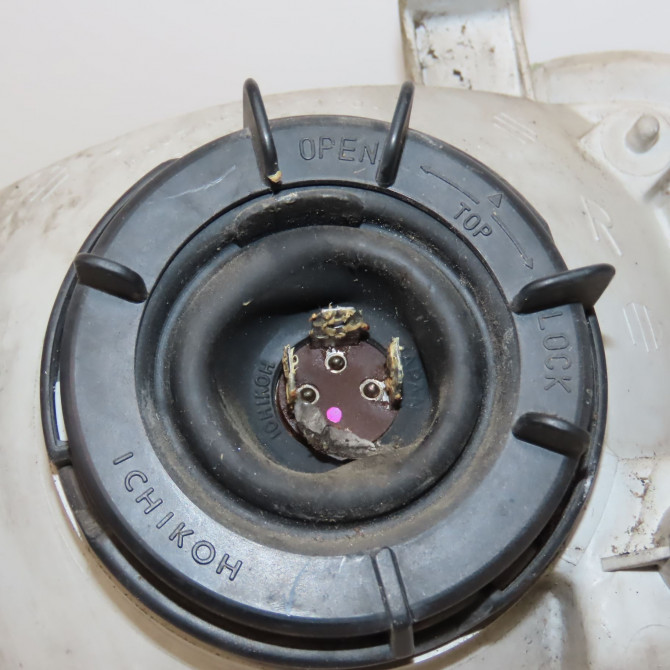 Phare droit occasion TOYOTA RAV4 I Phase 1 04-1995->04-1999 2.0 GX 129ch 8110542032 3