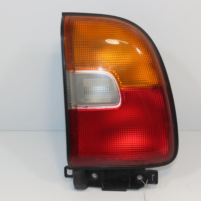 Feu arrière droit occasion TOYOTA RAV4 I Phase 1 04-1995->04-1999 2.0 GX 129ch 8155042020 1