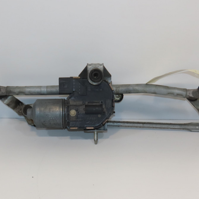 Moteur essuie-glace avant occasion VOLKSWAGEN CADDY III Phase 1 04-1995->04-1999 1.6 TDI 102ch 2K1955023J 1