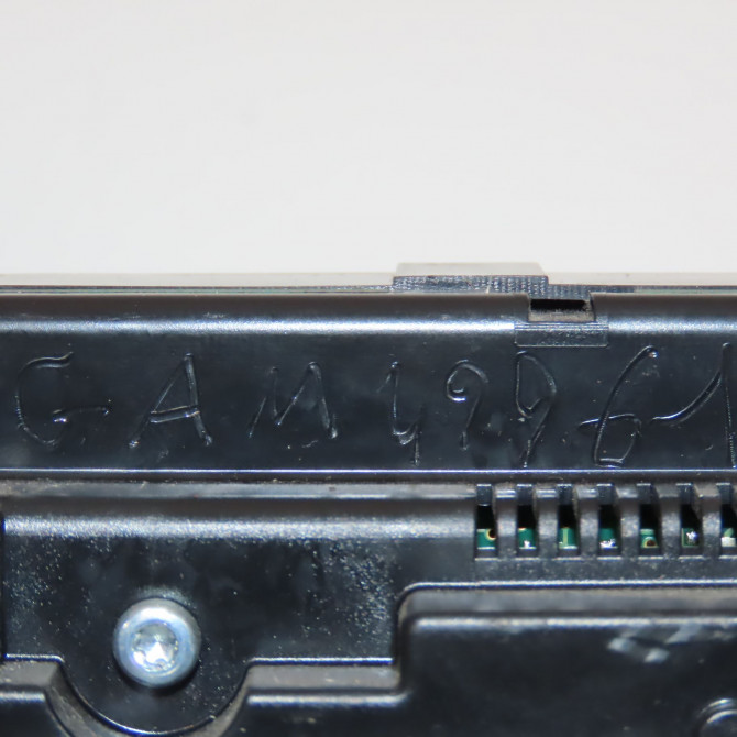 Commande de chauffage occasion VOLKSWAGEN CADDY III Phase 1 04-1995->04-1999 1.6 TDI 102ch 7N0907426DAZJU 6