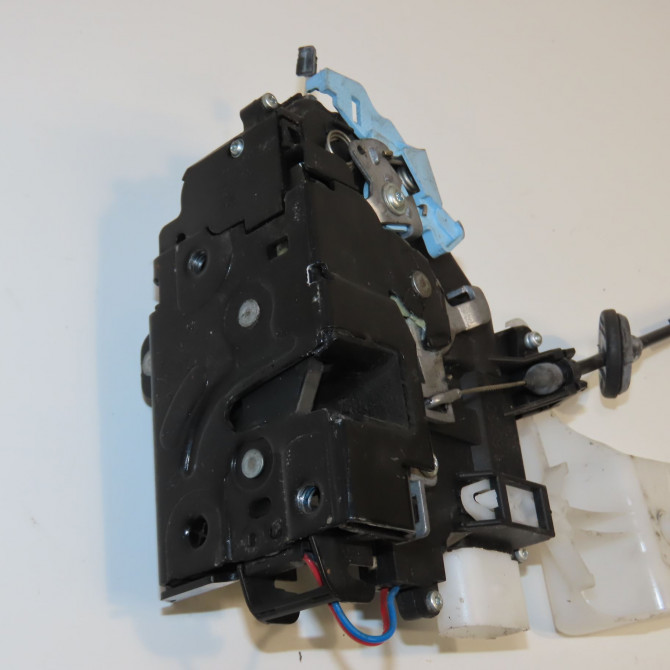 Serrure porte avg occasion VOLKSWAGEN CADDY III Phase 1 04-1995->04-1999 1.6 TDI 102ch 3D1837015AD 2