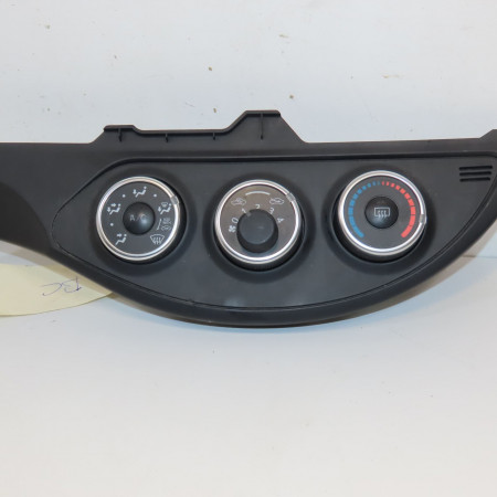 Commande de chauffage occasion TOYOTA YARIS III Phase 2 06-2014->... 1.3 VVT-I 100ch 559000D780C1