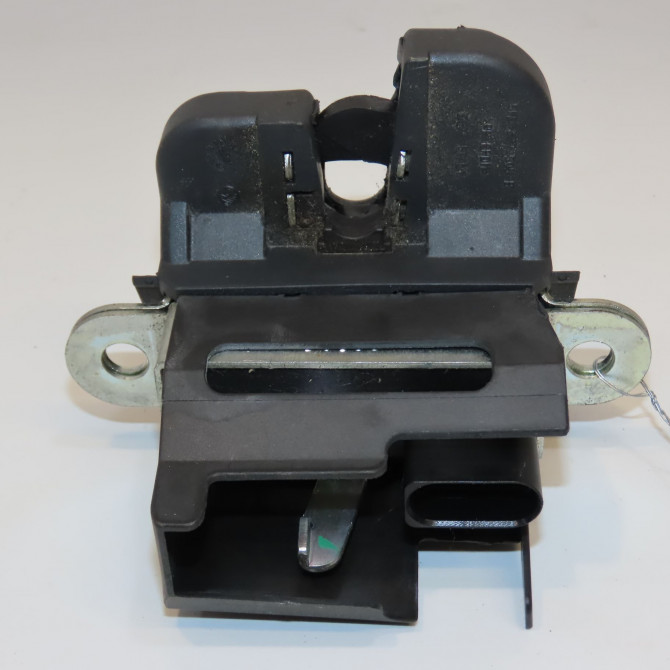 Serrure hayon occasion VOLKSWAGEN GOLF V 5M0827505H9B9 2