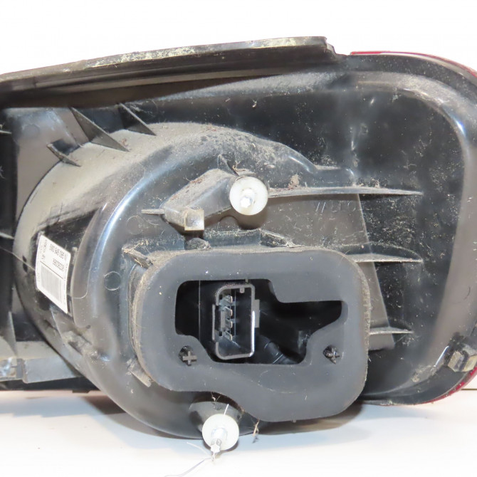 Feu arrière gauche occasion VOLKSWAGEN GOLF V 5M0945095N 2