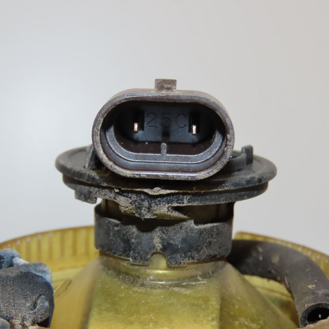 Phare antibrouillard avant droit occasion VOLKSWAGEN GOLF V Phase 1 11-2003->10-2008 1.9 TDI 90ch 1K0941700C 3