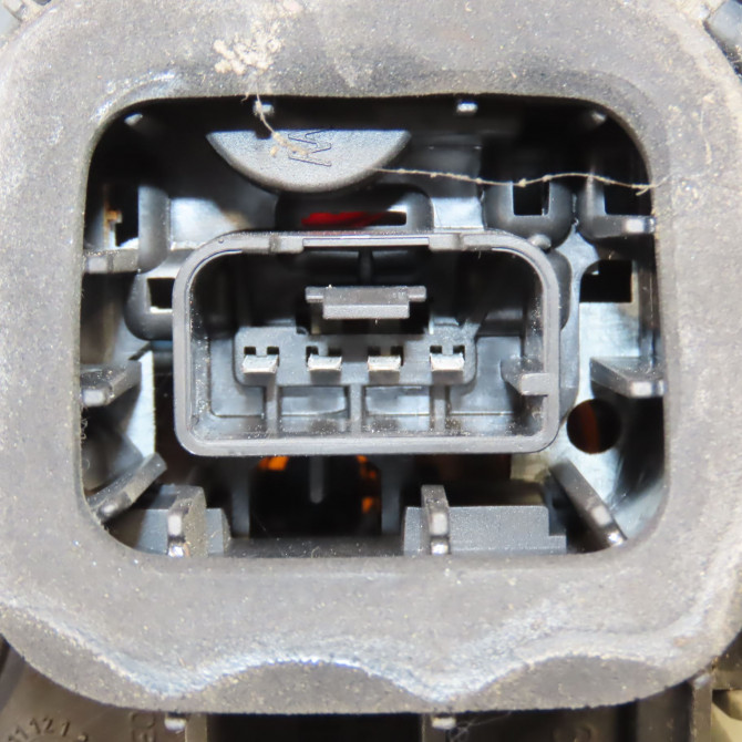 Feu arrière gauche occasion VOLKSWAGEN GOLF V Phase 1 11-2003->10-2008 1.9 TDI 90ch 1K6945095AA 3