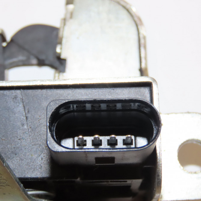 Serrure hayon occasion VOLKSWAGEN GOLF PLUS Phase 1 03-2005->03-2009 1.9 TDI 105ch 5M0827505H9B9 3