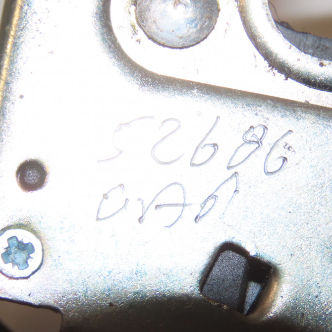 Serrure hayon occasion VOLKSWAGEN GOLF PLUS Phase 1 03-2005->03-2009 1.9 TDI 105ch 5M0827505H9B9 4