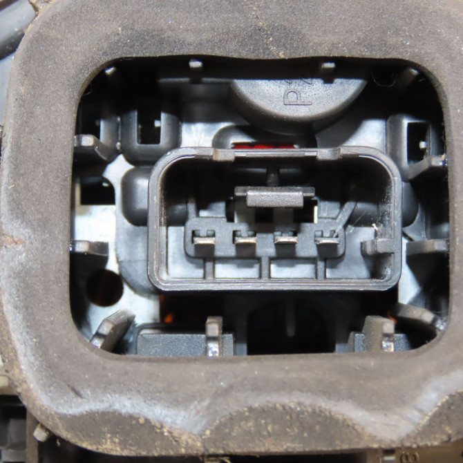 Feu arrière droit occasion VOLKSWAGEN GOLF V Phase 1 11-2003->10-2008 1.9 TDI 105ch 1K6945096AA 3